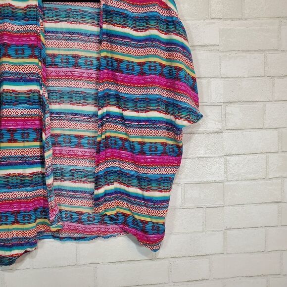 Luna Chix from Pacsun colorful kimono - Picture 10 of 12